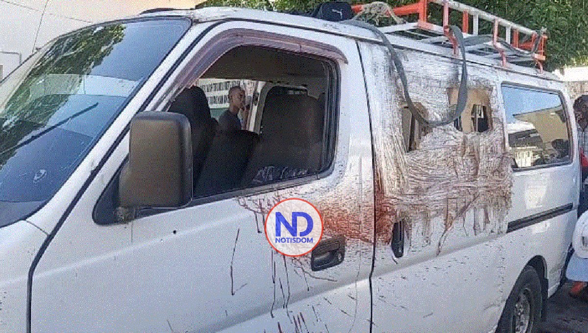 Un ataque contra minibús público deja 3 muertos y heridos