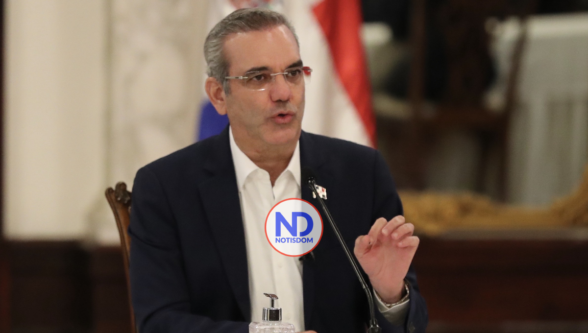 Presidente Abinader cede al titular del MAP el poder de dar licencias a los candidatos