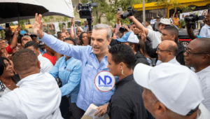 Abinader inaugurará cuatro obras y entregará títulos de propiedad en Azua y Peravia