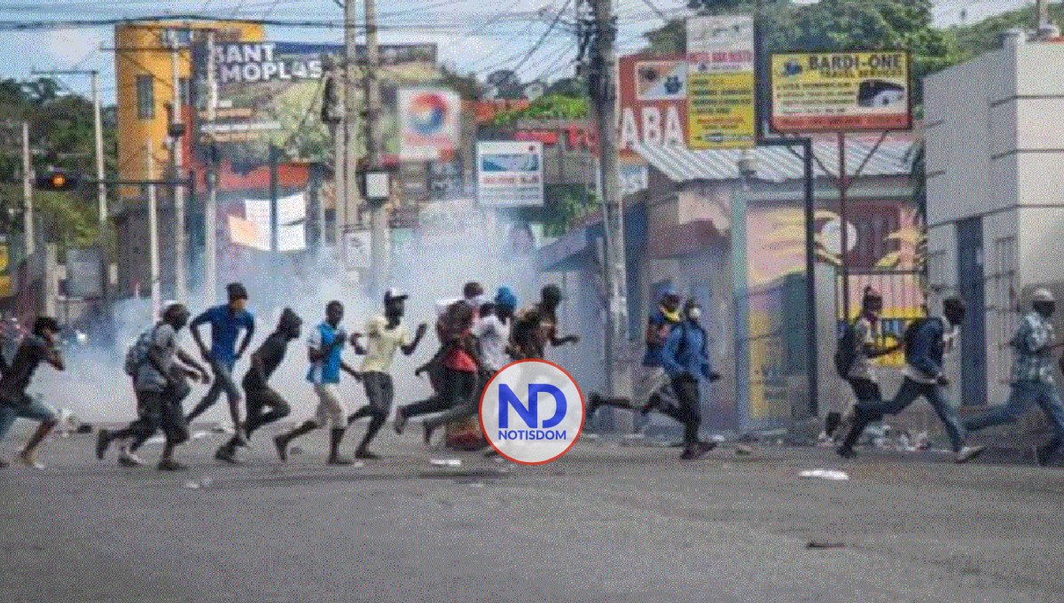 Pandilla armada saquea e incendia una estación policial en Haití