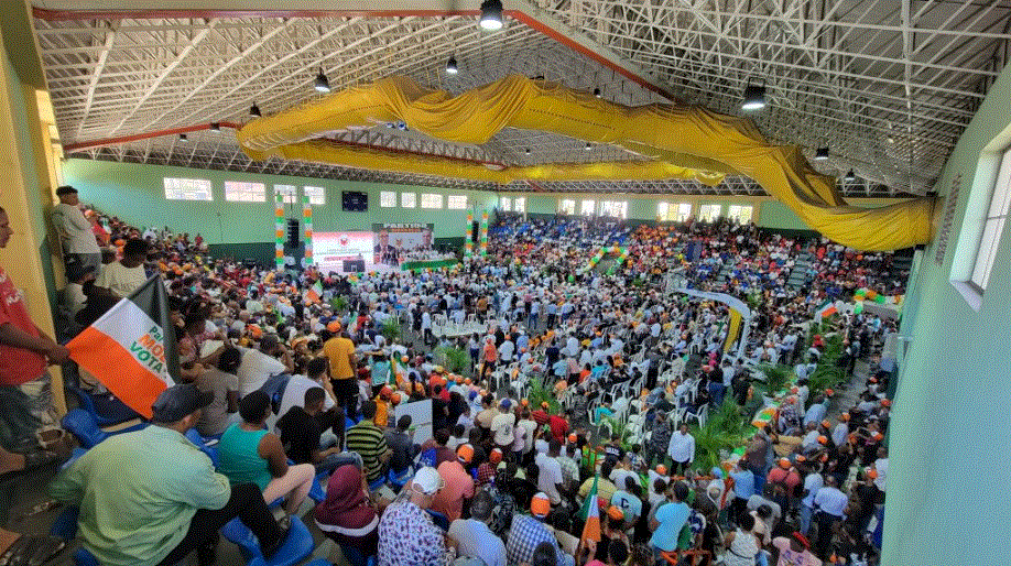 PARTIDO MOD 1 Dos partidos proclaman a Luis Abinader candidato presidencial