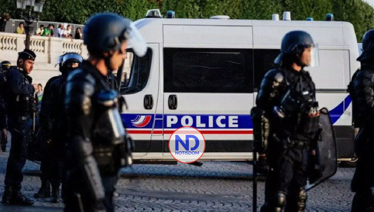 Francia refuerza seguridad de sus escuelas tras el asesinato terrorista de un profesor