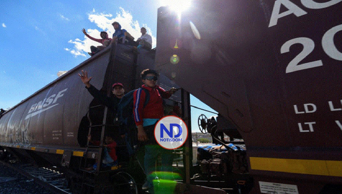 México niega que miles de migrantes sigan usando tren para llegar a frontera