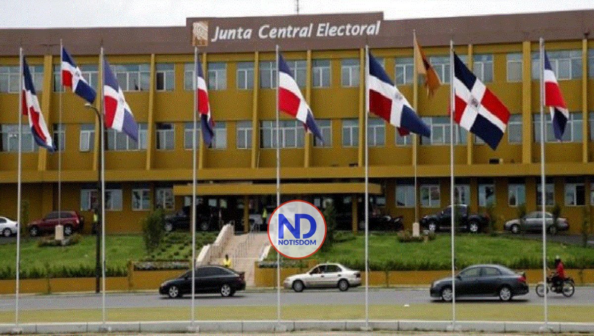 La JCE supervisó 360 convenciones de 39 organizaciones políticas