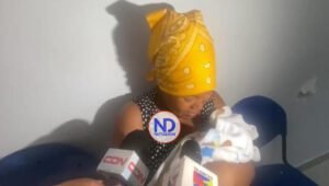 Padres denuncian tuvieron mellizos y solo le entregaron un bebé en Maternidad de Santiago