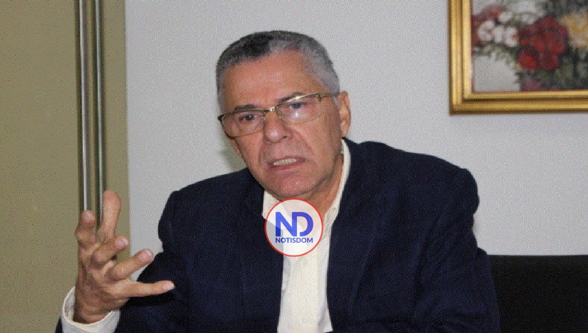 Develarán estatua en homenaje coronel Fernández Domínguez 2 Develarán estatua en homenaje coronel Fernández Domínguez