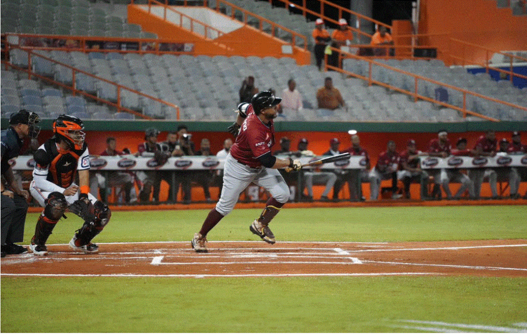 NELSON CRUZ 18 Gigantes vencen a los Toros 10-1