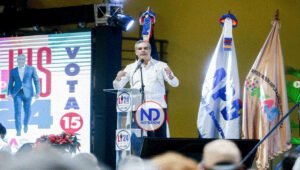 Presidente Abinader: «En este Gobierno los chelitos rinden, rinden»