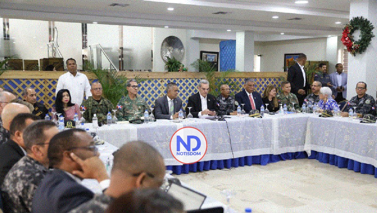 Abinader encabeza reunión de seguimiento al Plan Seguridad 2 Abinader encabeza reunión de seguimiento al Plan Seguridad