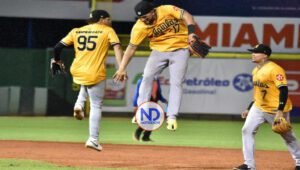 Las Aguilas vencen al Licey en el Quisqueya; EO blanquean Leones