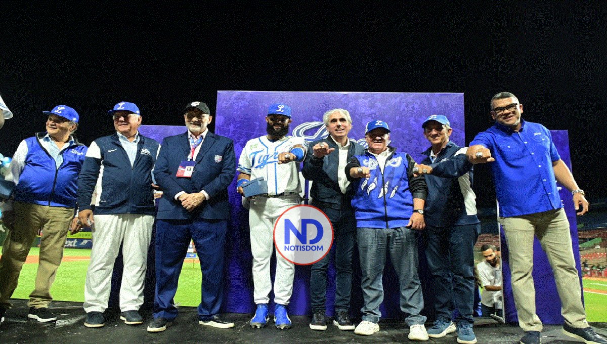 Licey entrega anillos de campeones 2 Licey entrega anillos de campeones