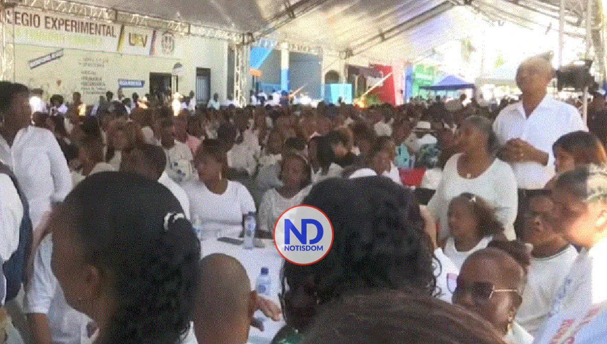 Presidente dominicano encabezó programa “Navidad del Cambio”