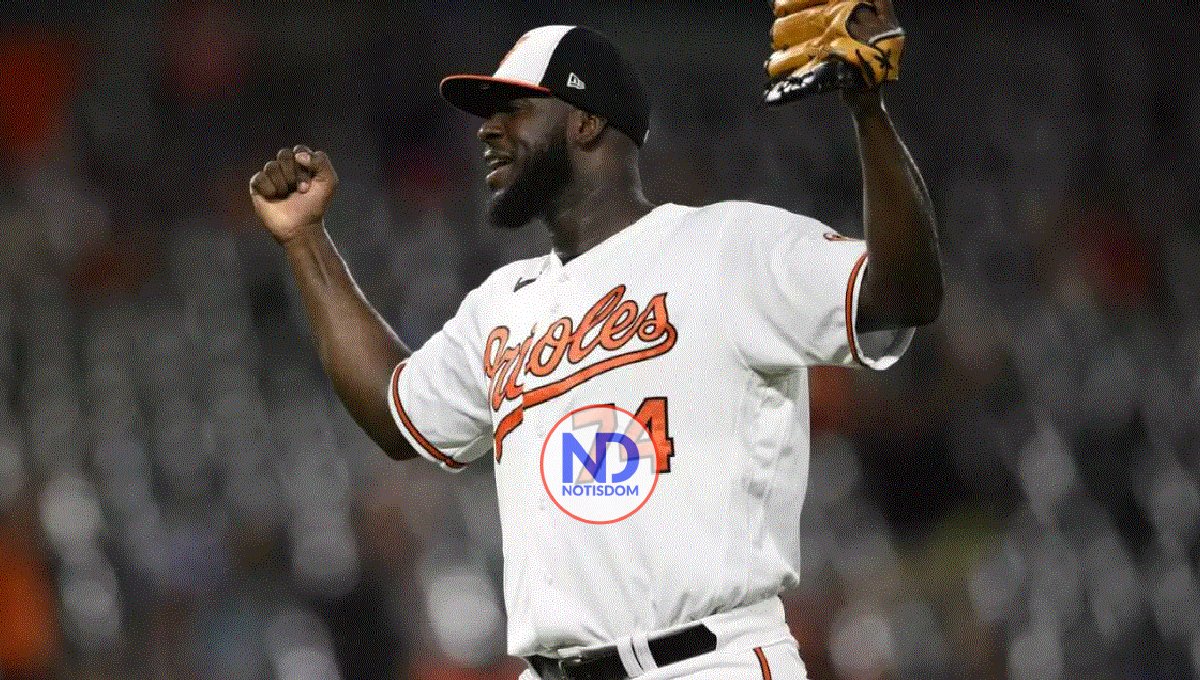 Felix Baustista gana unánime el relevista del año en la Liga Americana