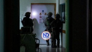 La Franja de Gaza incomunicada; Israel registra el hospital Al-Shifa