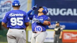 Colombiano Jair Camargo regresa como refuerzo Tigres del Licey