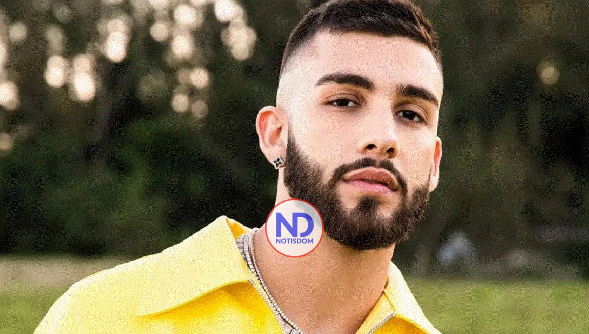 Manuel Turizo le da un toque urbano al tema ‘It’s Beginning to Look a Lot Like Christmas’