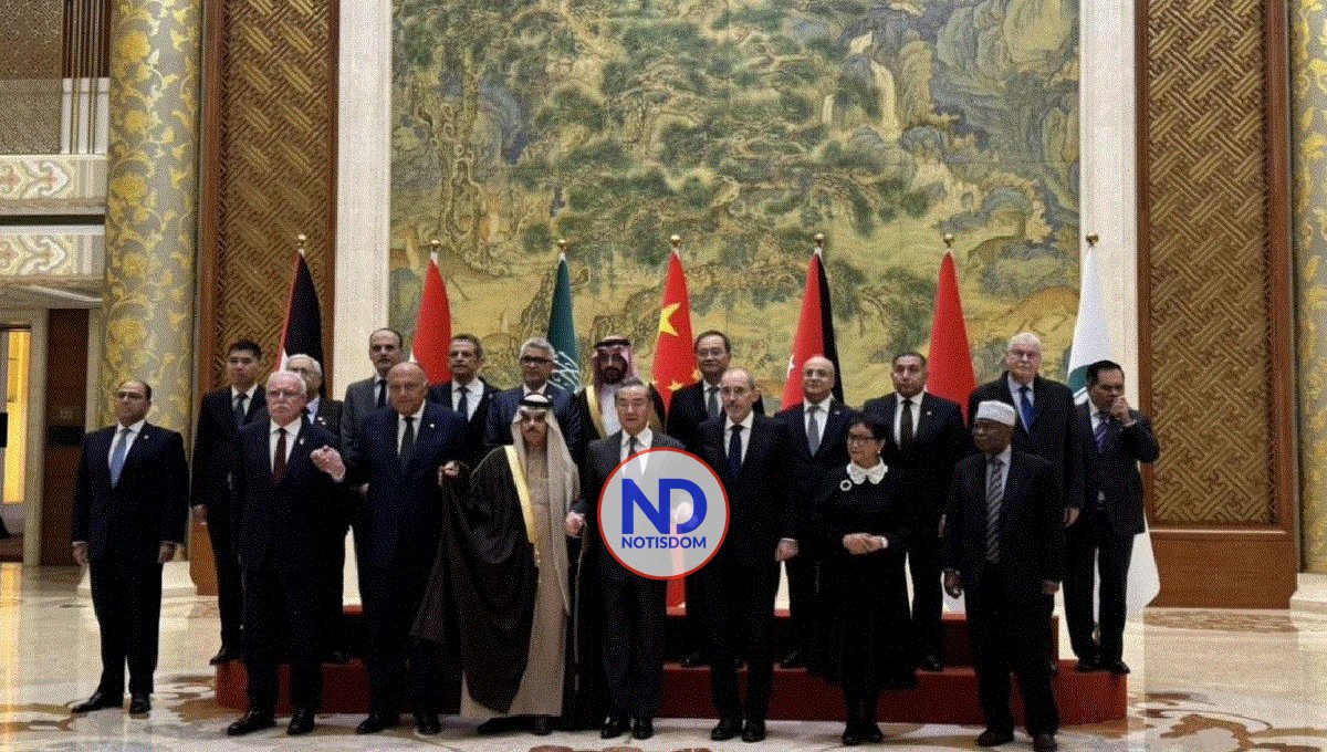 Cancilleres de China, Palestina y varios países árabes e islámicos se reúnen en Pekín