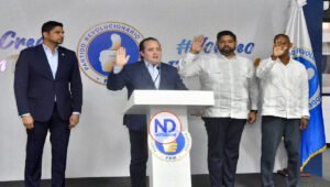 Diputado Eddy Montás se juramenta en el PRM; Paliza dice ese partido es de todos