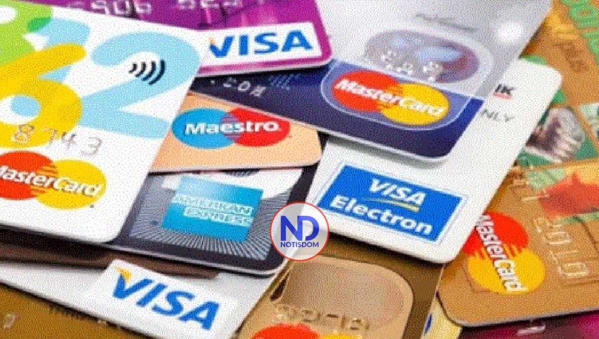 Compras con tarjeta en «viernes negro» superan $11,000 millones 2 Compras con tarjeta en «viernes negro» superan $11,000 millones