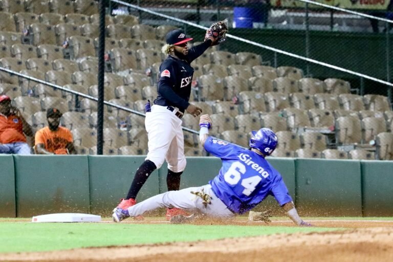 González encabeza paliza del Escogido al Licey 3 victoria 1 González encabeza paliza del Escogido al Licey