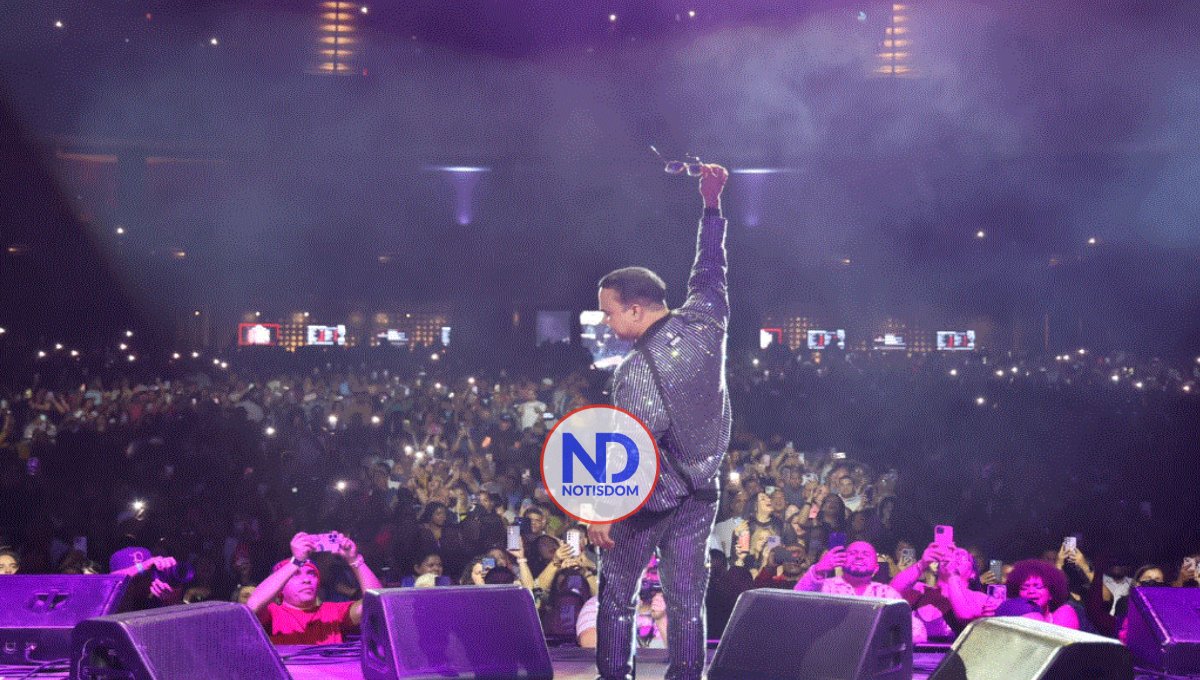 A casa llena Zacarías Ferreira se presenta en Coca Cola Music Hall en Puerto Rico