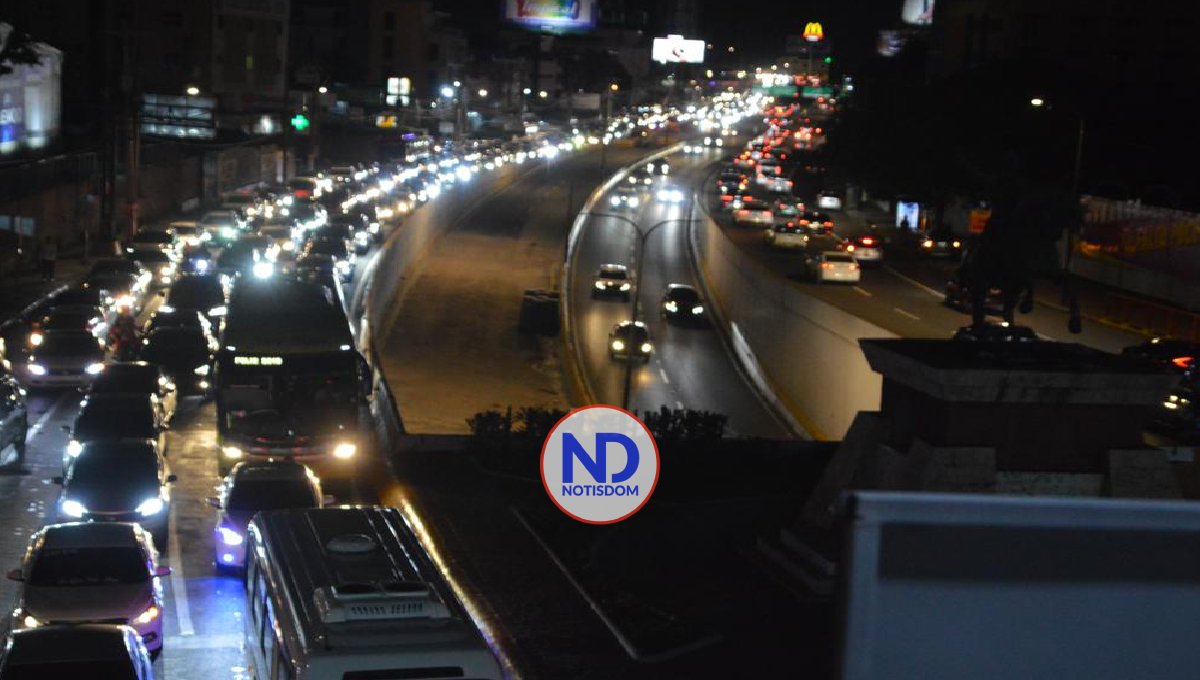 Dominicanos empiezan a retornar a la capital tras celebración de Nochebuena