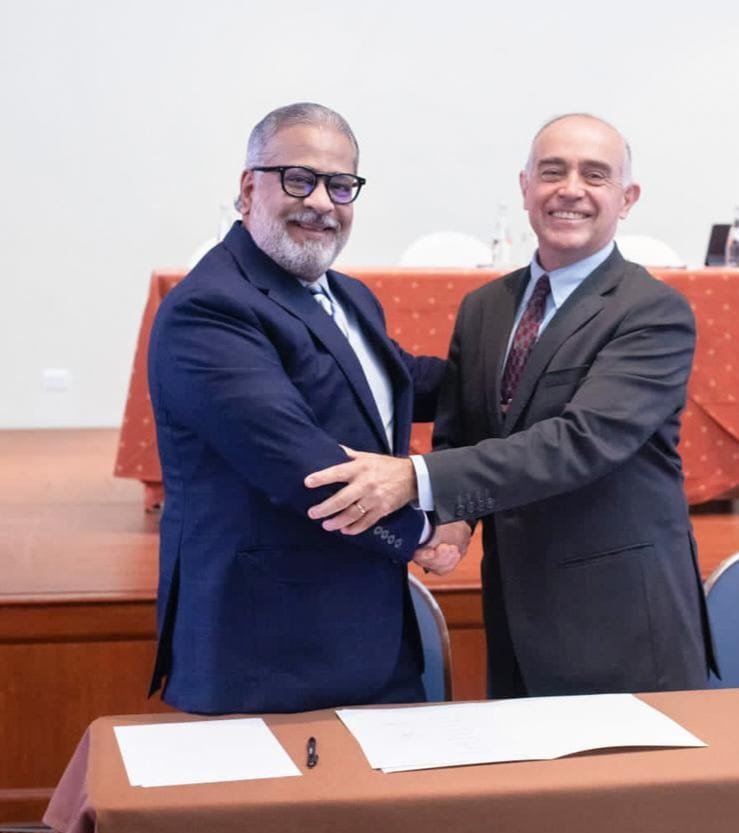 Jose Ernesto Marte Piantini 1 RD firma acuerdo para desarrollar la aviación civil hacia el próximo decenio