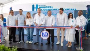 Presidente Abinader entrega Emergencia y remozamiento del Hospital Guarionex Alcántara