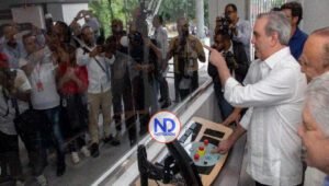 Abinader encabeza encendido fase de prueba Teleférico Santiago