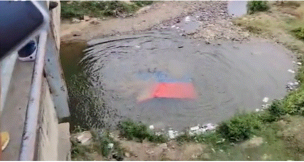 dajabon 8 Haitianos derriban y tiran al río la puerta fronteriza de Dajabon