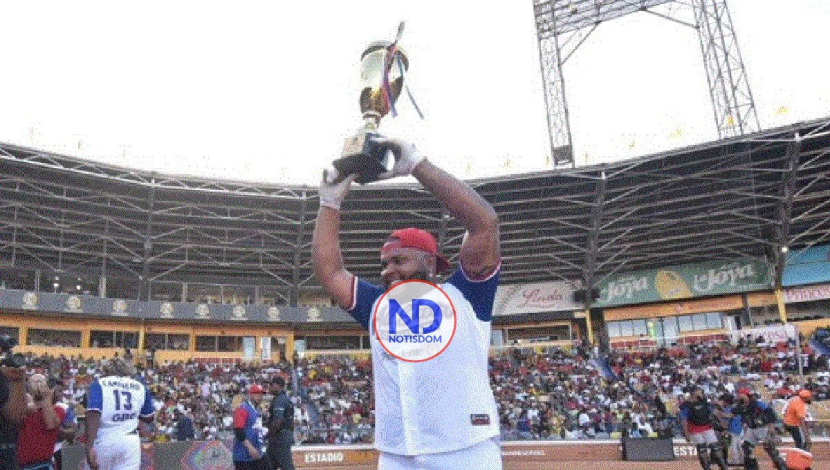 Edwin Espinal gana el Festival de Jonrones Fin Semana de Leyendas 2 Edwin Espinal gana el Festival de Jonrones Fin Semana de Leyendas