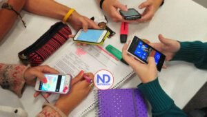 Prohíben a estudiantes uso de celulares en clases