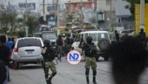 Pandillas incendian viviendas y enfrentan a Policía en zona Haití