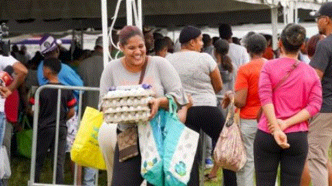 inespre 36 Miles asisten hoy a feria “Navidad del Cambio con el Inespre 2023”
