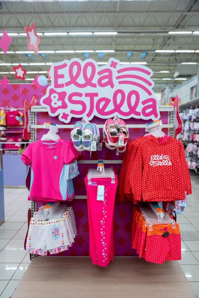 ropa nina Moda Jumbo presenta junto a Helen Blandino su primera colección infantil “Ella y Stella”