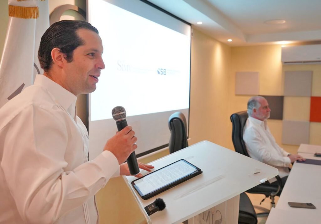 superintendente de banco 2 SIMV y SB ponen en consulta pública norma para facilitar acceso crédito de más de 34 mil inversionistas