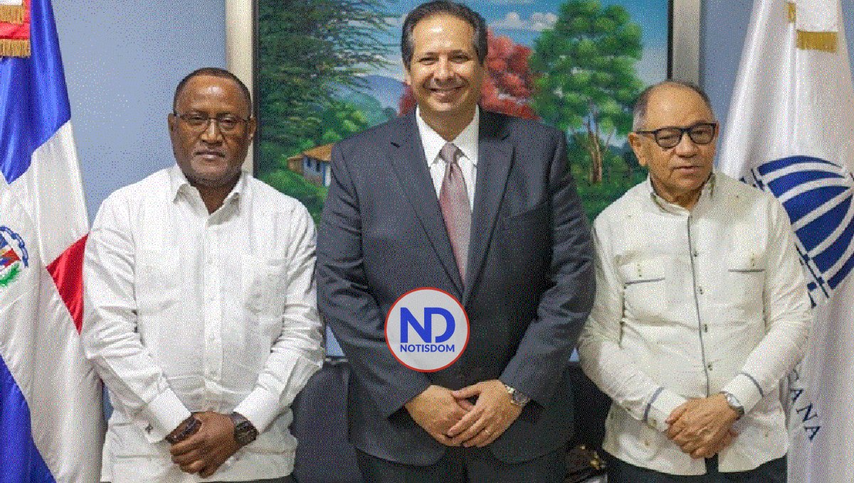 Ministro de Salud se reúne con líderes de centrales obreras de RD 2 Ministro de Salud se reúne con líderes de centrales obreras de RD