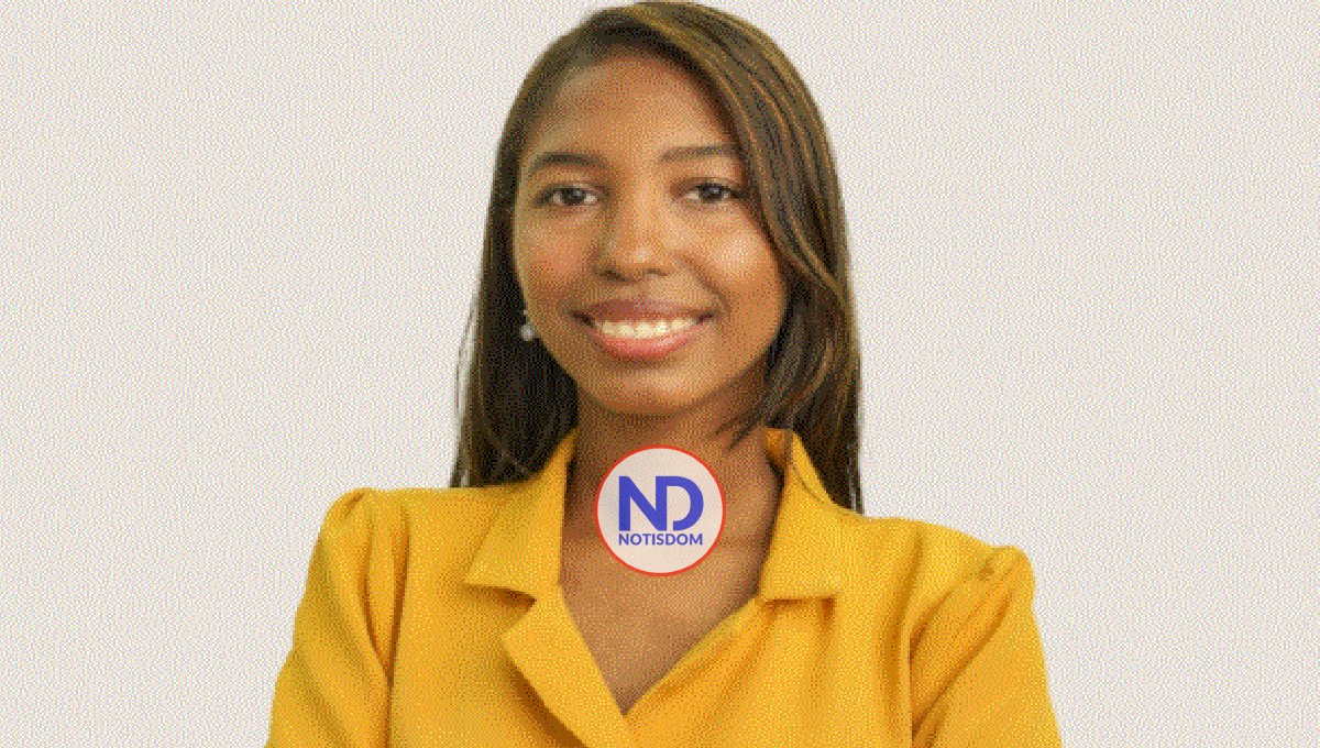 Charlin Razon, con 18 años de edad, busca ser regidora en el DN 2 Charlin Razon, con 18 años de edad, busca ser regidora en el DN