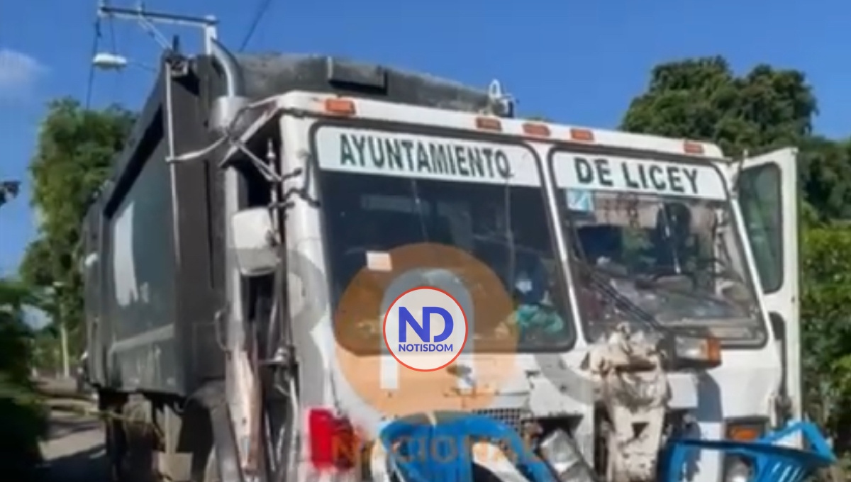 VIDEO | Niña de 2 años es aplastada por un camión compactador de basura en Santiago