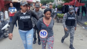 La Policía apresa mujer acusada de cortar rostro a su bebé para vengarse de pareja