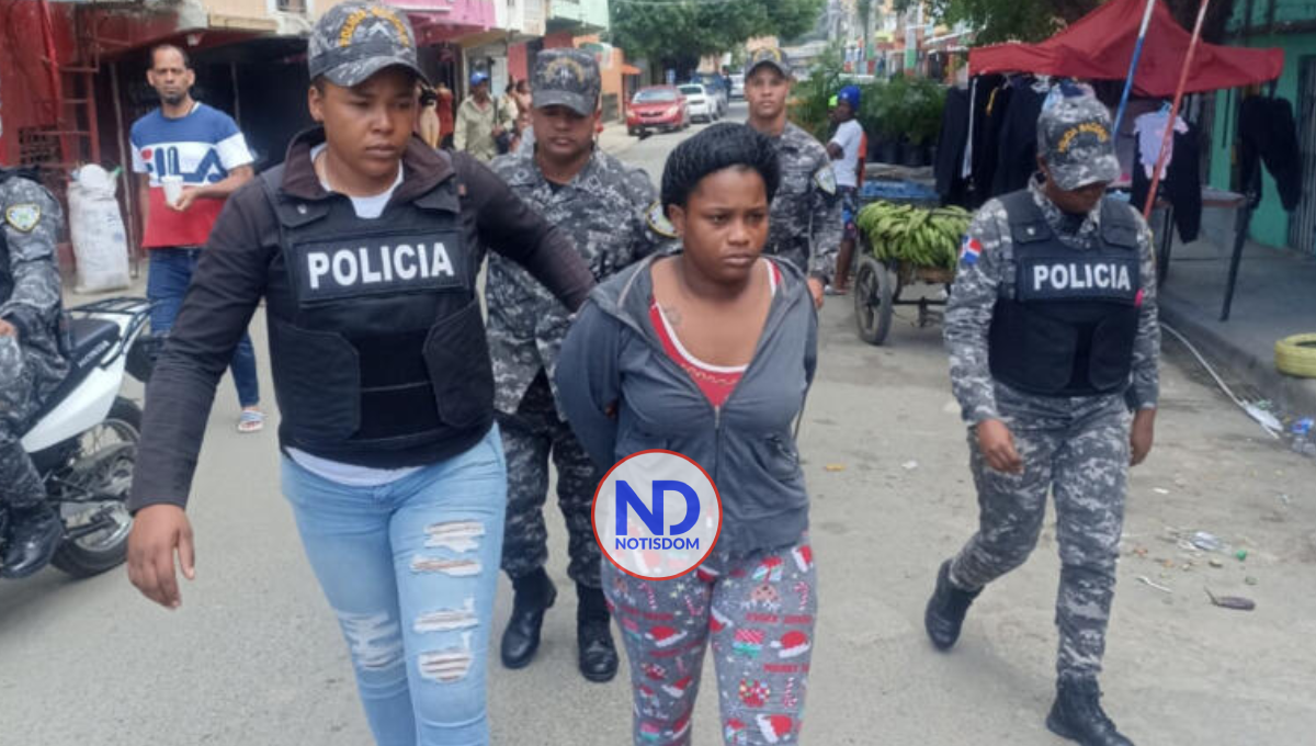 La Policía apresa mujer acusada de cortar rostro a su bebé para vengarse de pareja