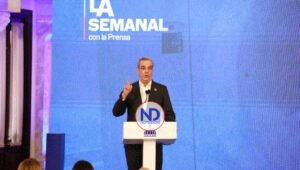 Abinader asegura que la pobreza se redujo de 28.0% a 24.4% en RD