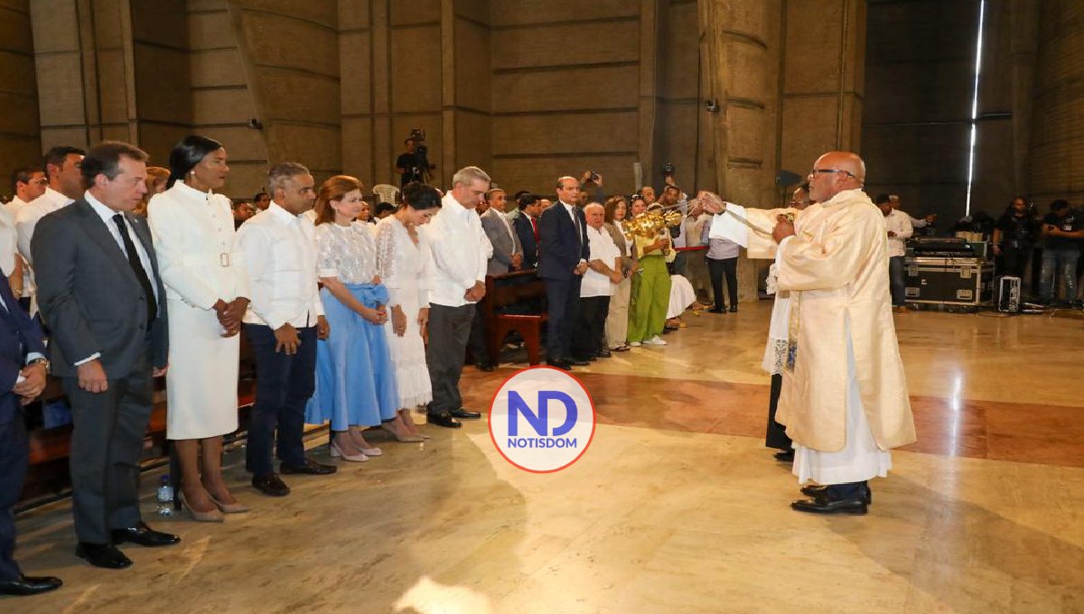 Presidente asiste a eucaristía en honor a la Virgen de la Altagracia