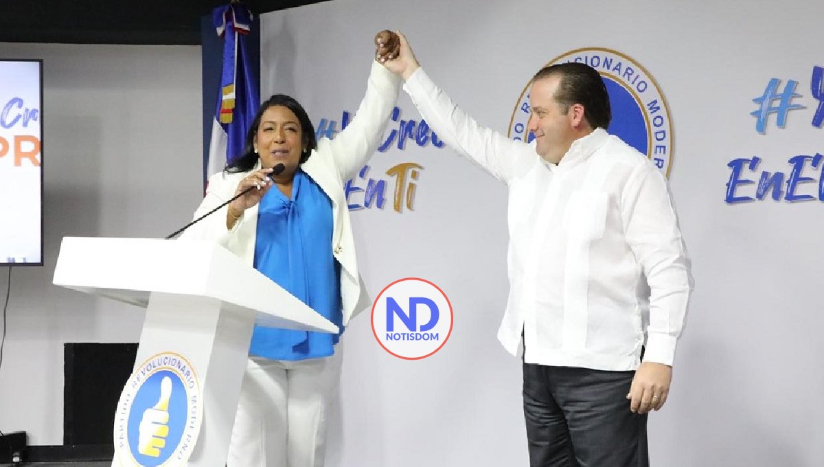 Altagracia Tavárez se juramenta en el PRM tras haber abandonado las filas del PRD 2 Altagracia Tavárez se juramenta en el PRM tras haber abandonado las filas del PRD