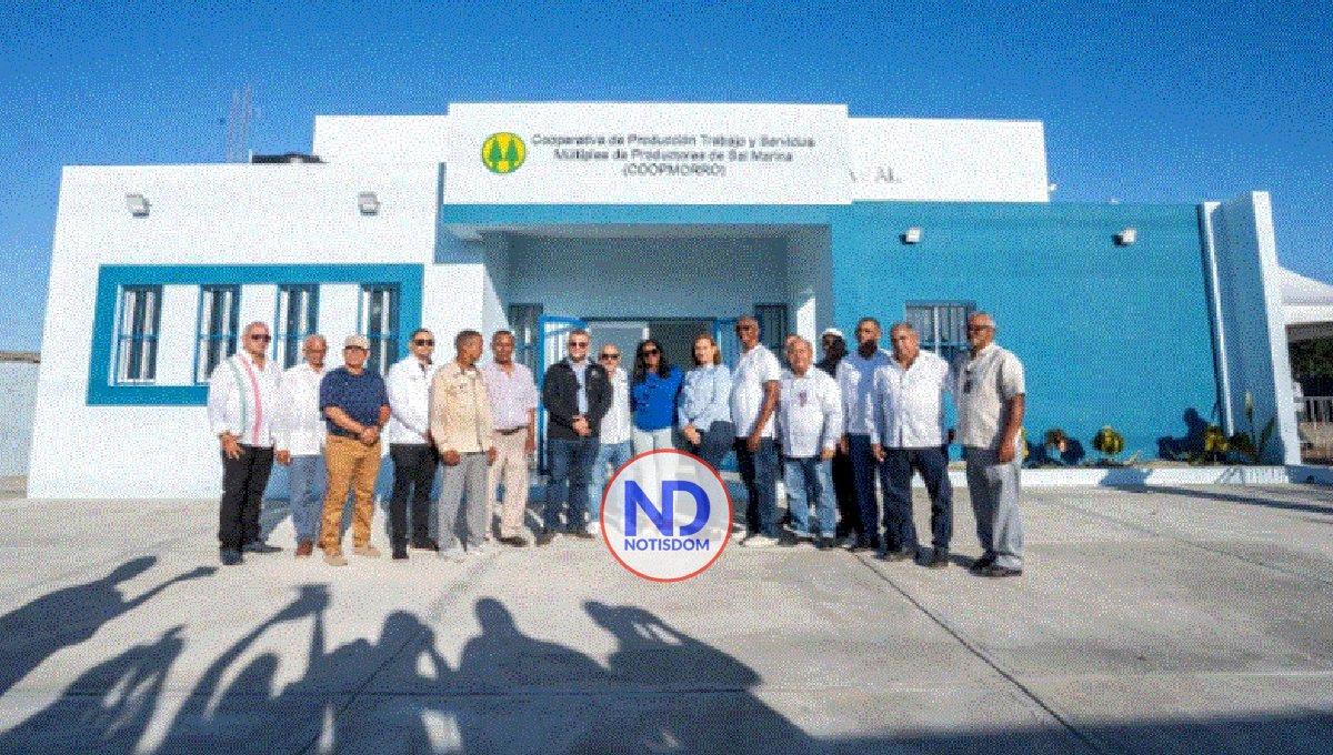 Inauguran Centro de Acopio para comercializar la sal en Montecristi