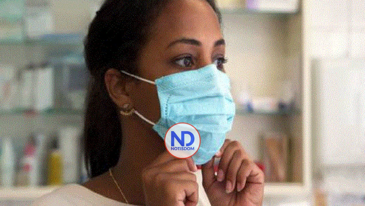 Hospitales EU retoman uso mascarillas ante repunte covid