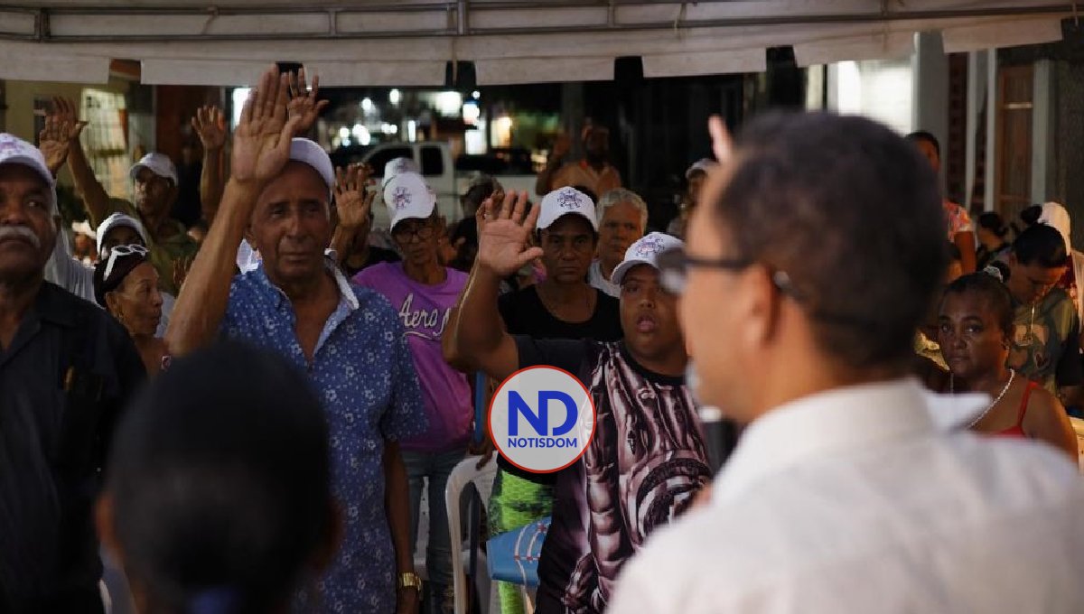 Juramentan decenas en PRM con movimiento “Conmigo Somos 3”