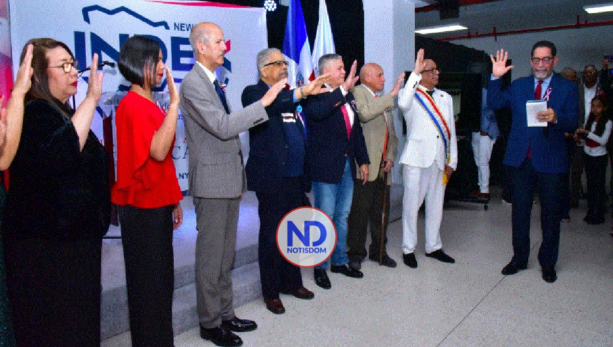 Cónsul RD en NY posesiona directiva Instituto Duartiano