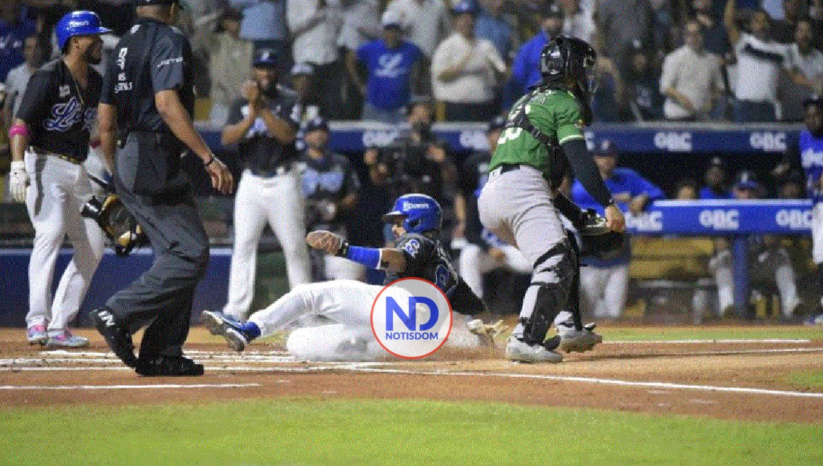 Estrellas derrotan a los Tigres y empatan serie final beisbol de RD 2 Estrellas derrotan a los Tigres y empatan serie final beisbol de RD