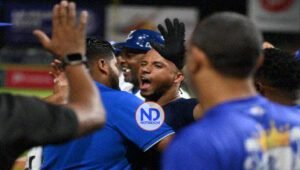 Licey a un triunfo de la serie final; Gigantes vencen Leones en el RR